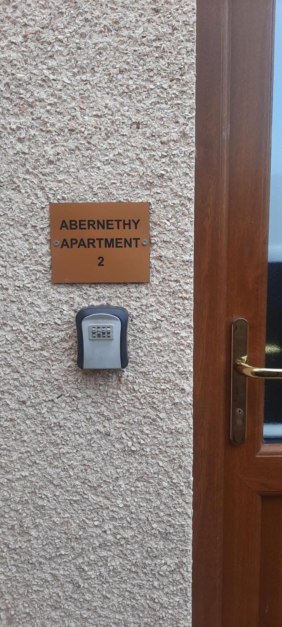 Lanarkshire Apartment- Views- Sleeps 4- Balcony Larkhall  Exterior photo